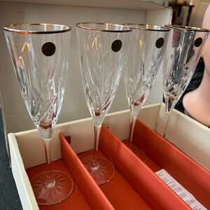 NEW (4) CASSANDRA Gold Rimmed Crystal Champagne Flutes Made in France IN BOX